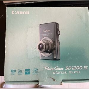 Canon Digital Camera BRAND NEW